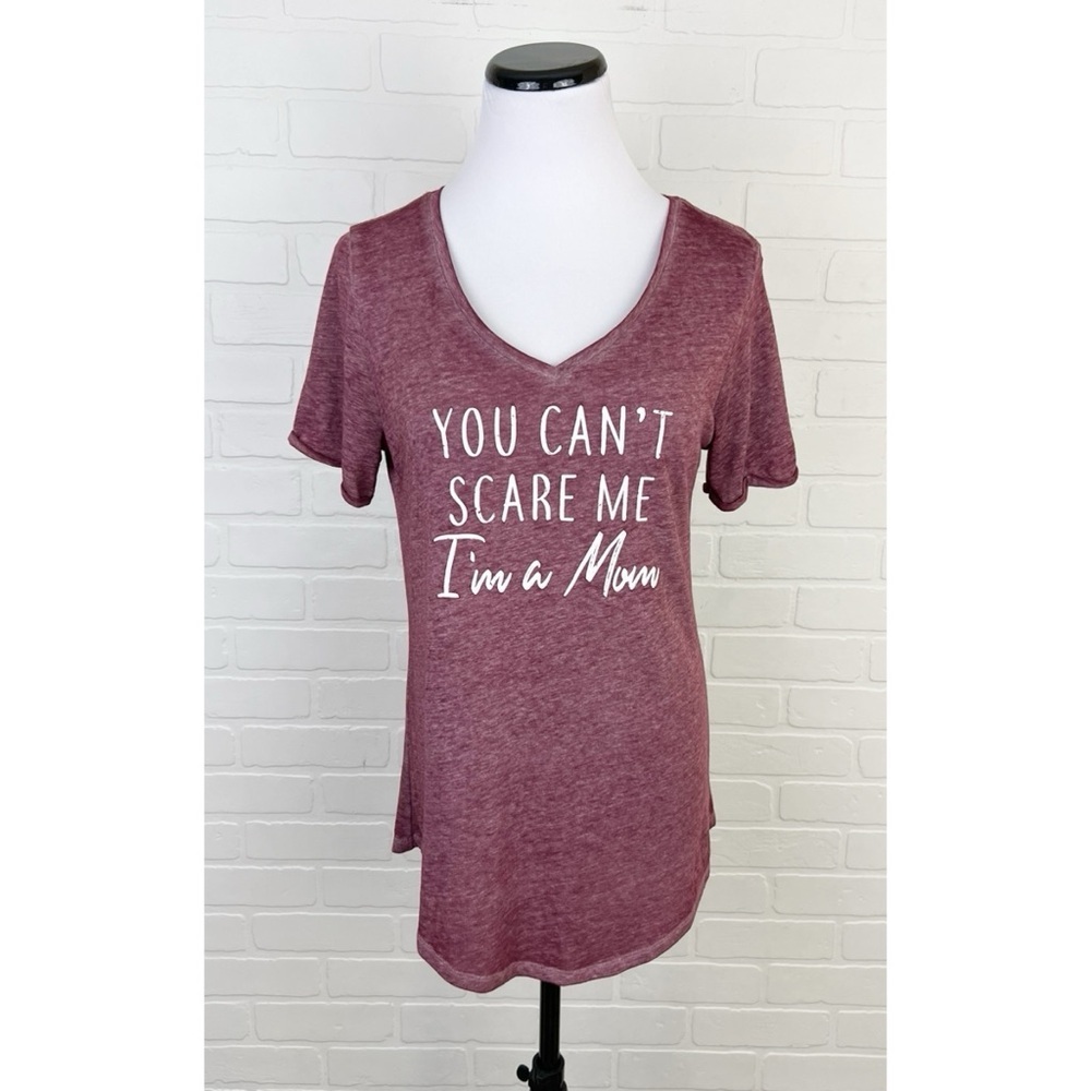 NWT Maurices You Can’t Scare Me I’m A Mom V-Neck Burnout T Shirt Burgundy Small
